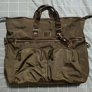 Tumi “Kessler” Alpha Bravo Weekender/duffle  bag. Perfect condition